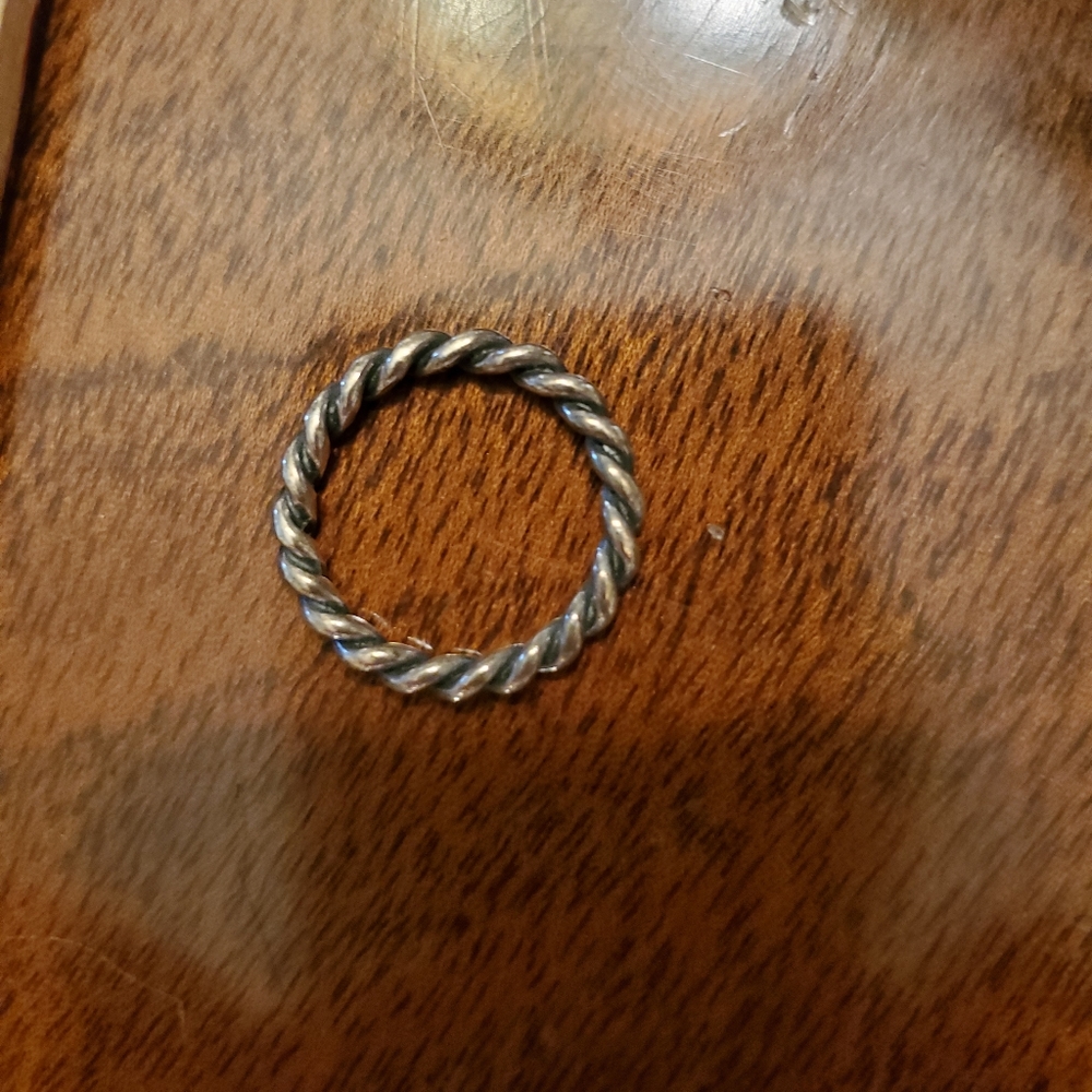 Pandora Ring